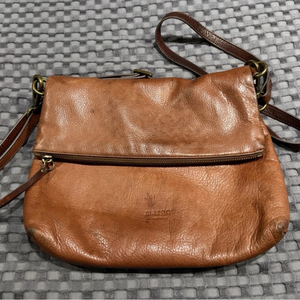 MARGOT New York BROWN LEATHER with BRASS HARDWARE Purse Adjustable Strap